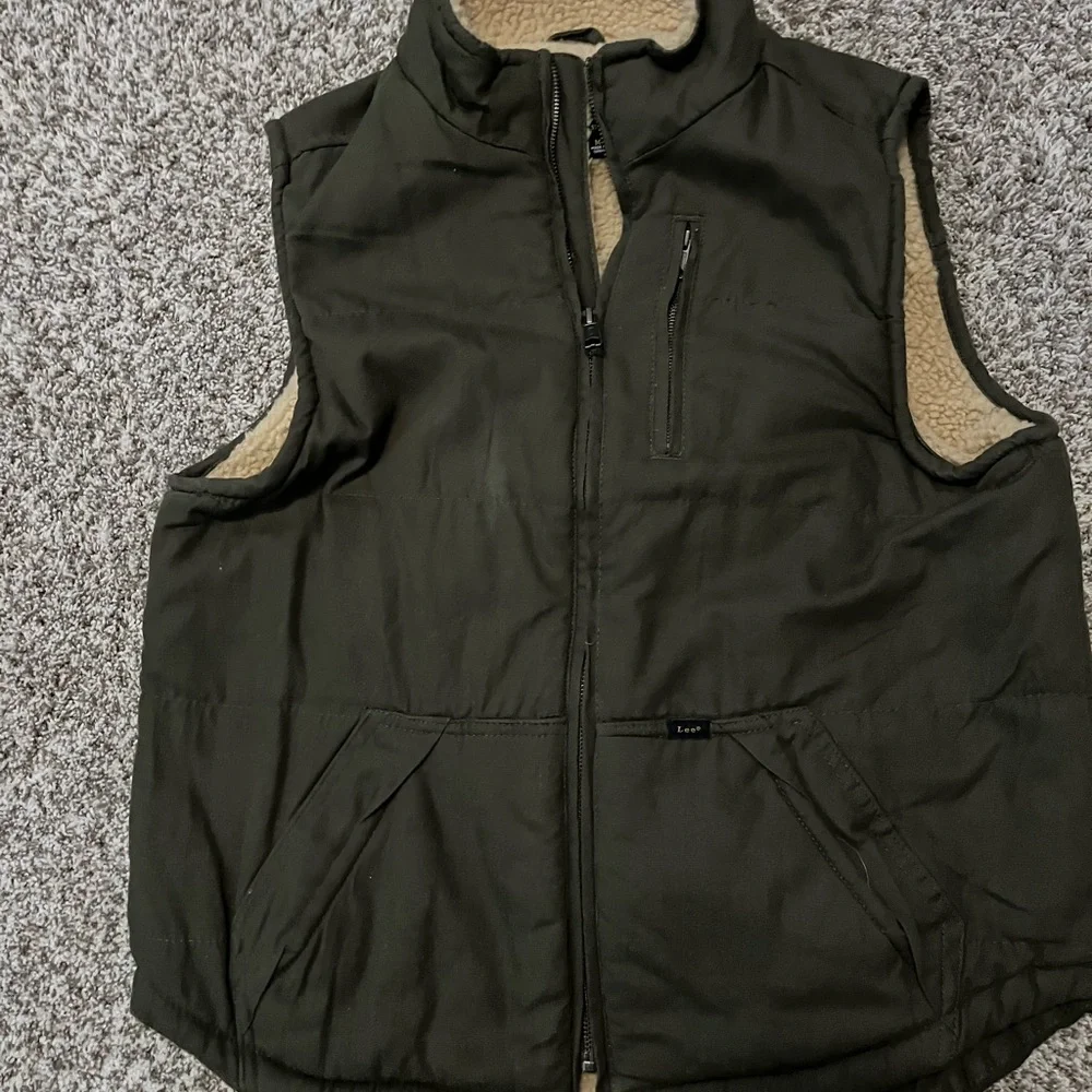Lee Olive Fleece-Lined Vest - Picture 1 of 3